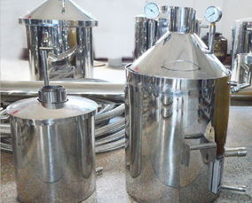 請(qǐng)注意 本圖片來(lái)自成都市火速生物科技研究所提供的農(nóng)村蒸酒,釀酒設(shè)備