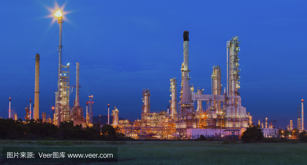 石化行業(yè)煉油廠的美麗照明