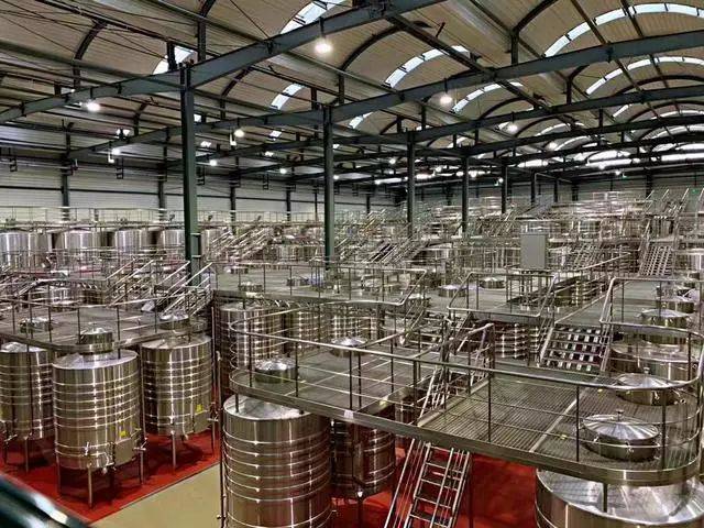 西鴿酒莊葡萄酒釀酒車間